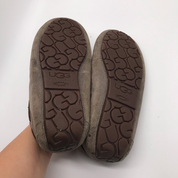 Uggs flats size 7 brown - Picture 4 of 5